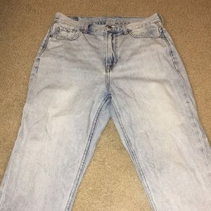 Mom jeans